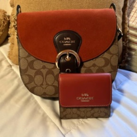 COACH MORGAN Saddle Bag - Picture 1 of 13
